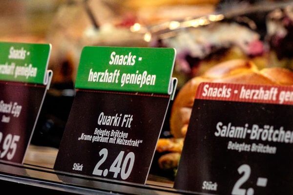 Plastikkarten- und Etikettendrucker für Ihre Preisauszeichnung.