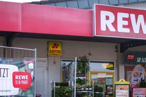 Der REWE Markt Höppner setzt auf die Kartendrucker von Heyden-Securit.